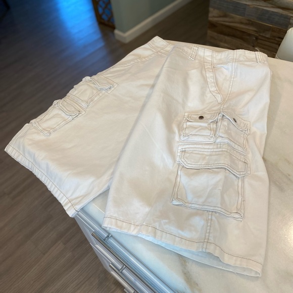 Mens Shorts Size 38 - Picture 10 of 10